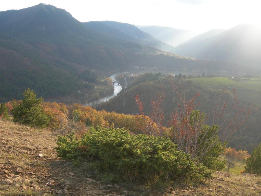 Le Vallon Ispagnac Экстерьер фото
